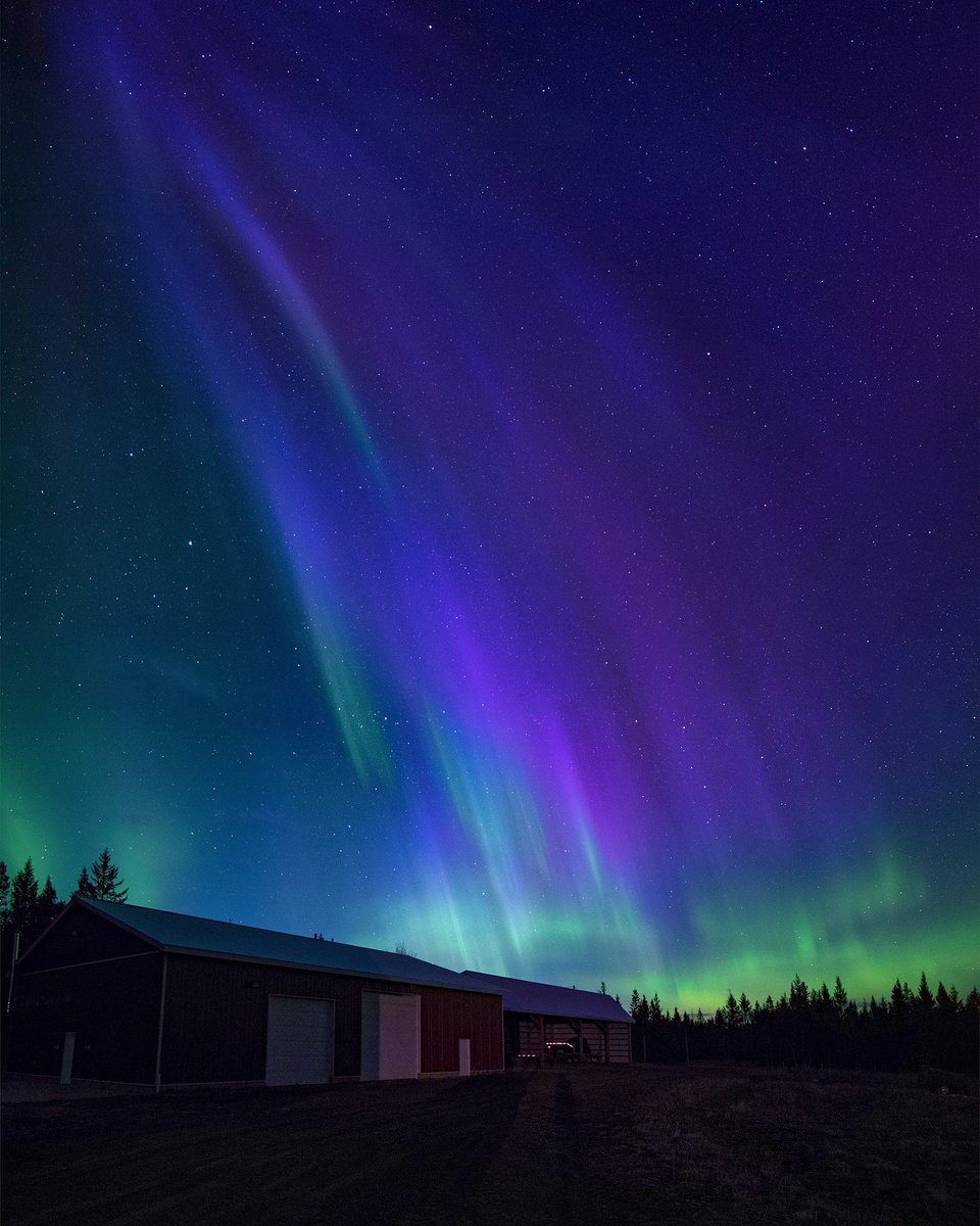 Click to enlarge Blue Plasma streams Canada