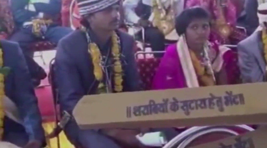 Indian women bat