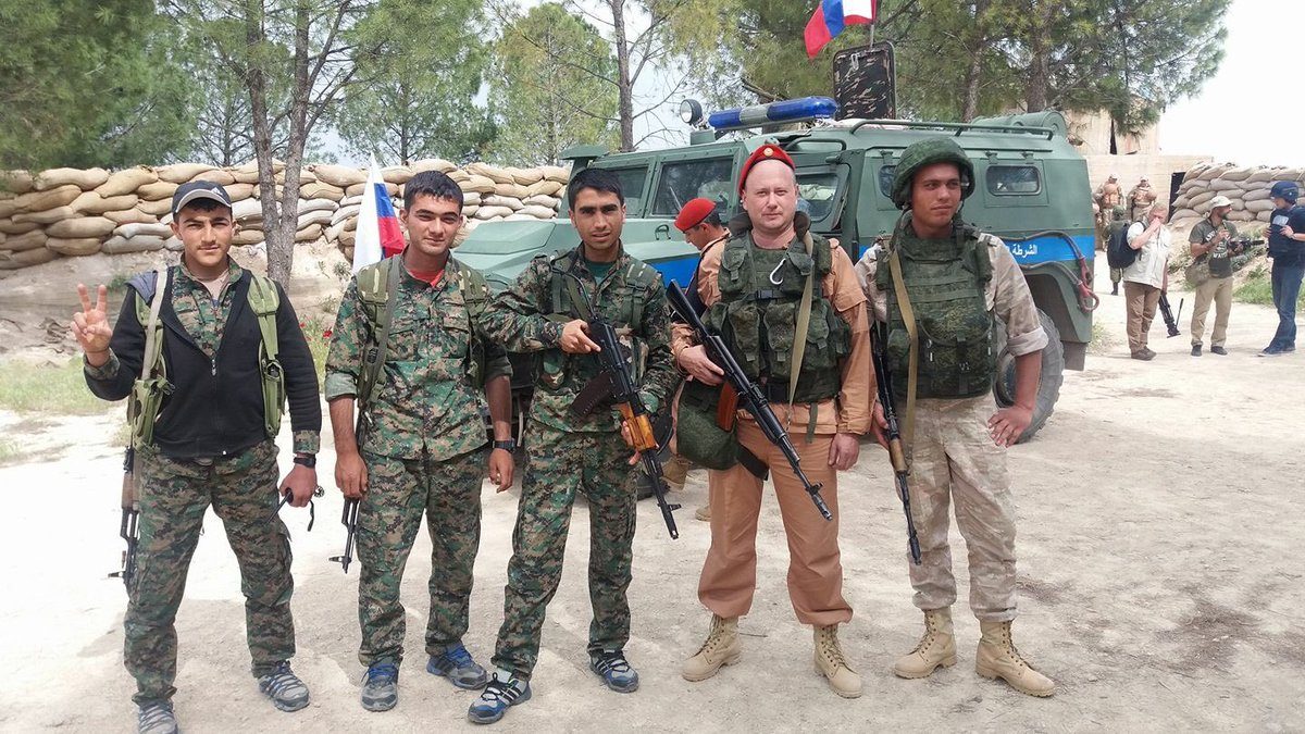 Russians with Kurdish (YPG) fighters