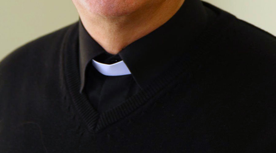 Priest clothing