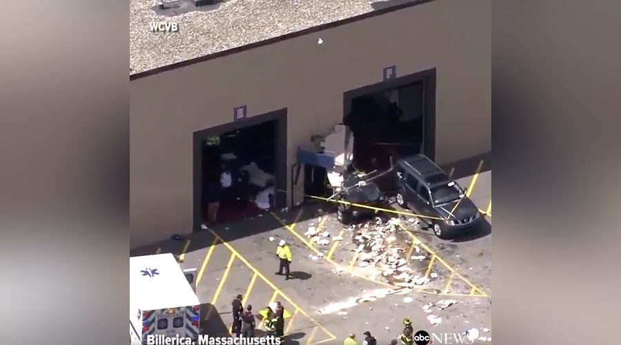 Massachusetts car crash
