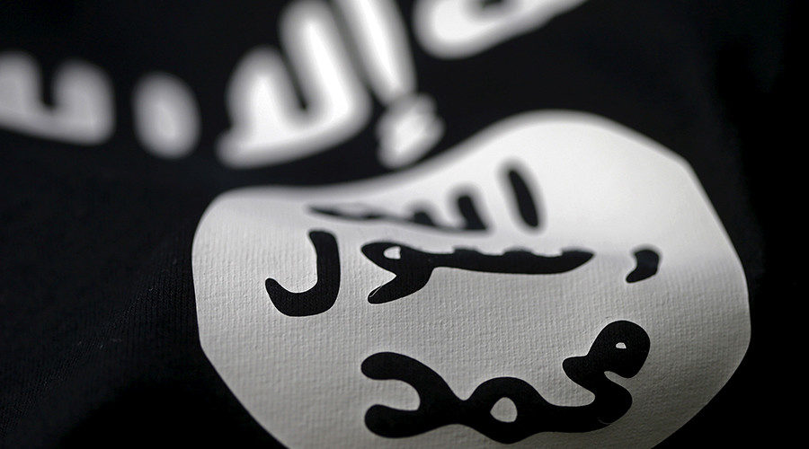 FBI uncovers bomb plot