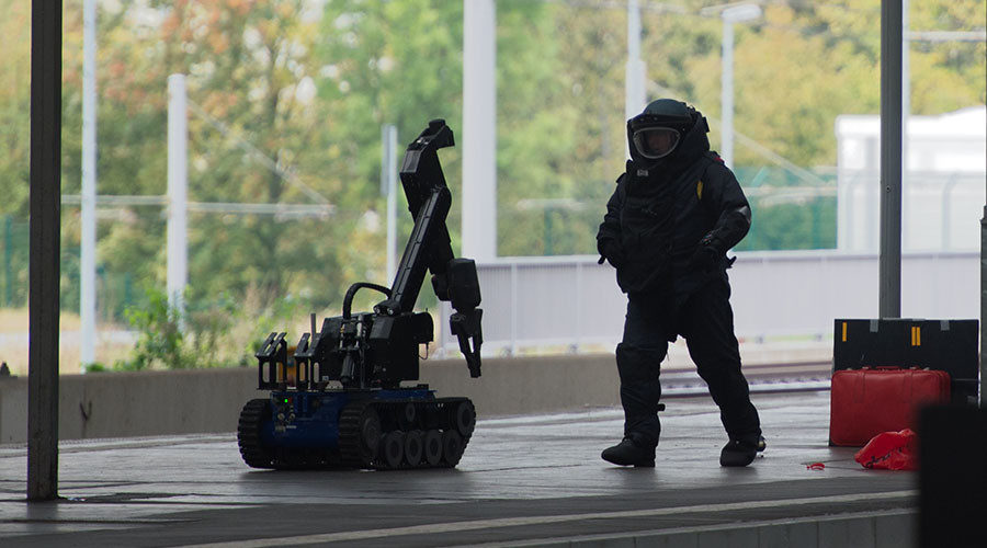German bomb disposal unit