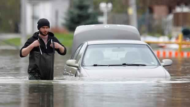 Click to enlarge Floods in Quebec, Canada