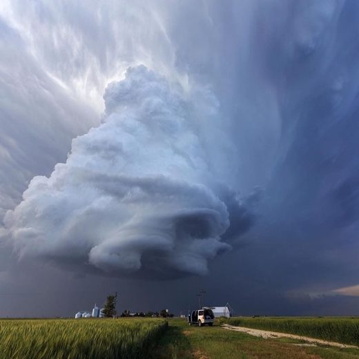 Click to enlarge Storm outside Leoti, KS
