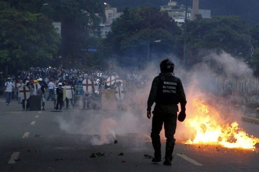 violent Venezuela protest riot opposition