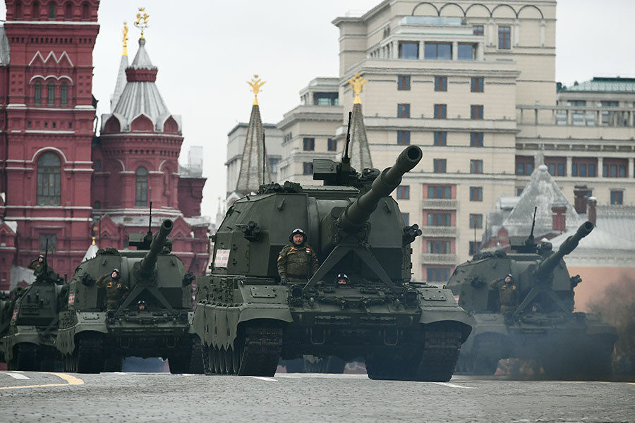 Click to enlarge Msta-S self-propelled howitzer, russia victory day 2017
