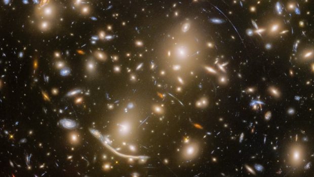 hubble Abell 370