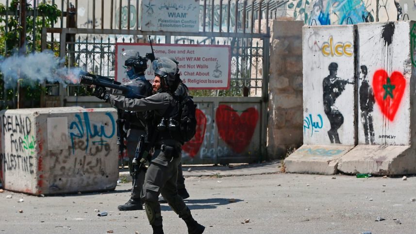 IDF teargas West Bamk