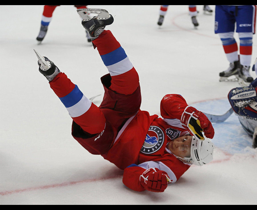Click to enlarge putin hockey
