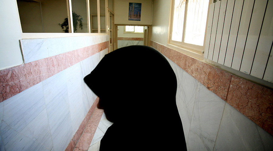 woman in veil