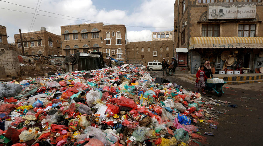 trash in yemen