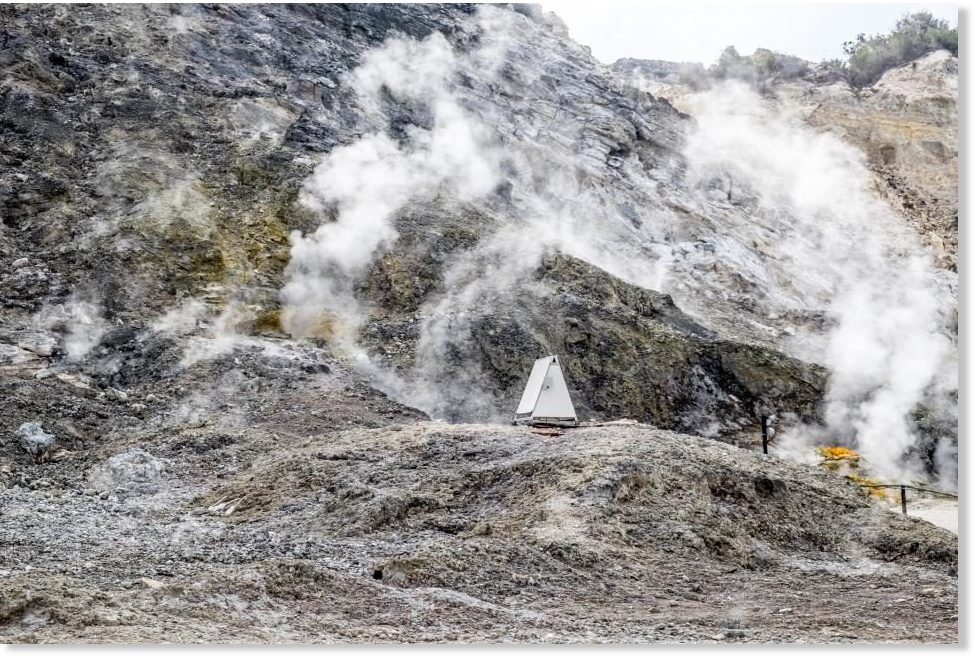 Campi Flegrei One of world's most dangerous supervolcanoes could erupt