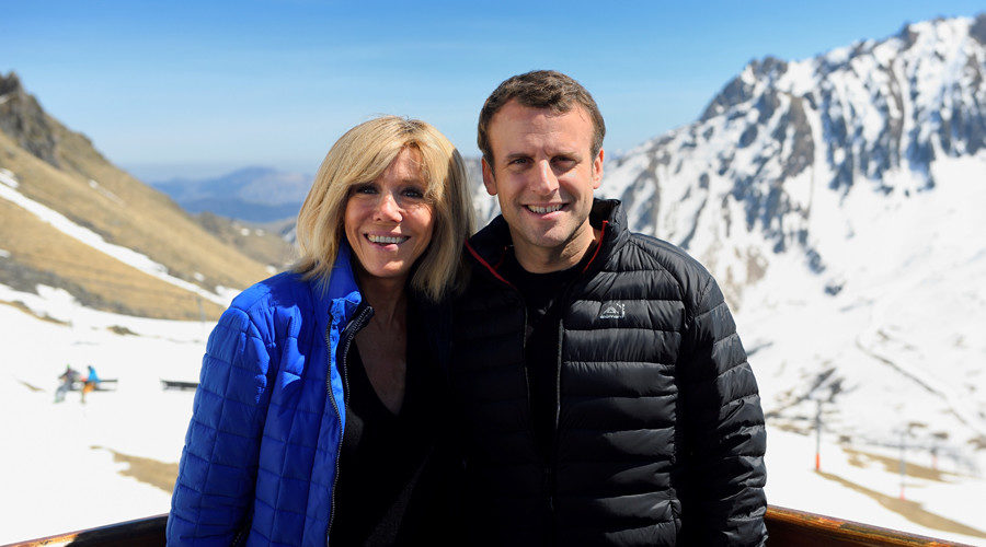 Click to enlarge macron and wife