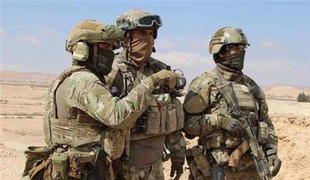 Click to enlarge Elite Russian soldiers