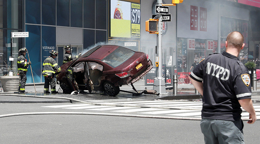 Vehicle crash times square may 2017