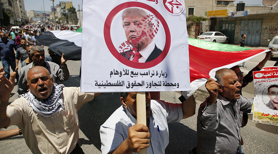 Palestinian protesters
