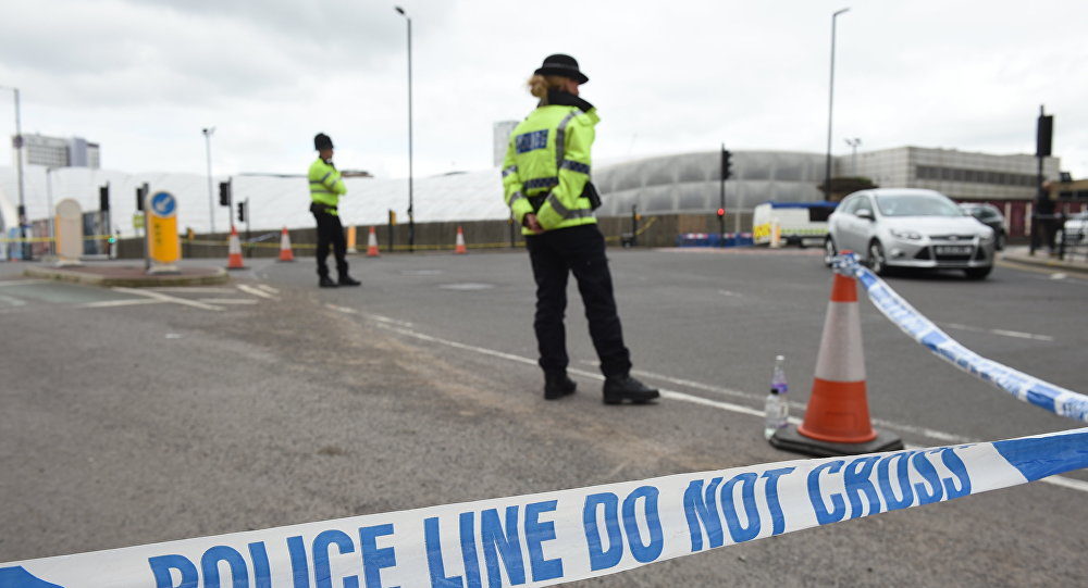Click to enlarge police cordon Manchester Arena