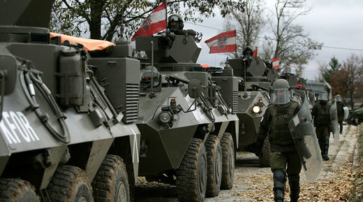 Austrian troops as part of the NATO force in Kosovo