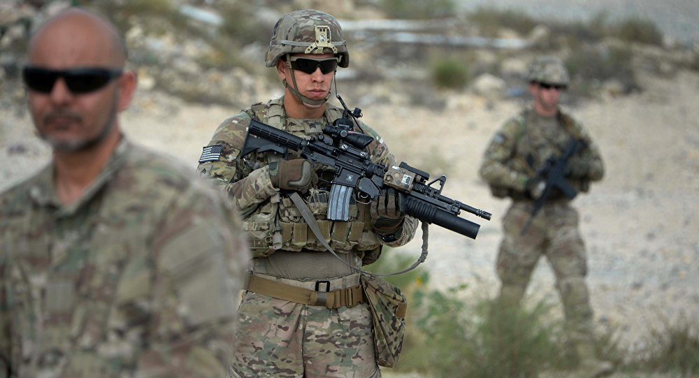 Click to enlarge US soldiers