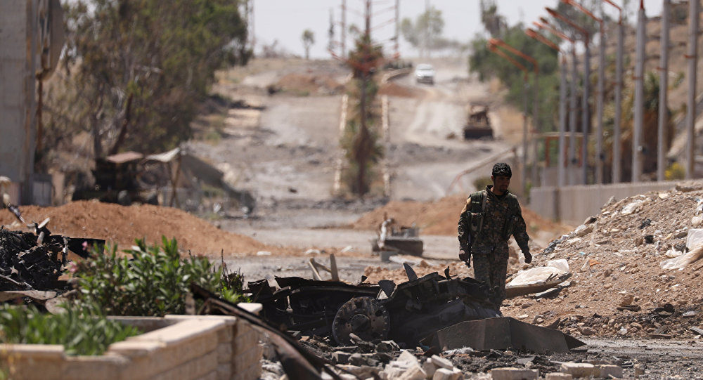 Click to enlarge SDF fighter in Syria