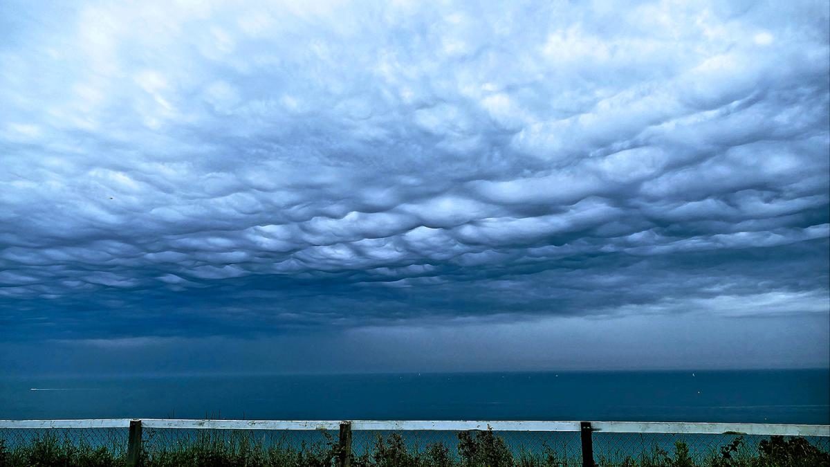 Click to enlarge The superstorm, the size of Wales, battered southeast England