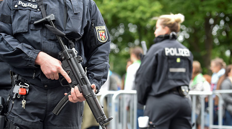 Click to enlarge German police