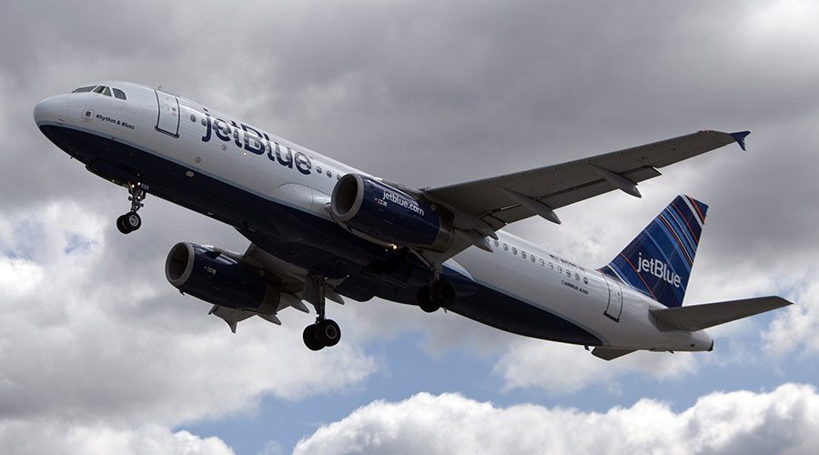 Click to enlarge JetBlue passanger plane
