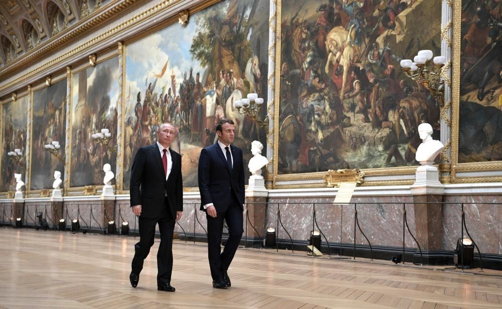 putin macron versailles