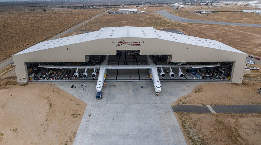 Click to enlarge Stratolaunch plane