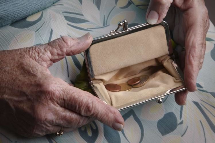 Click to enlarge Half of Americans die broke
