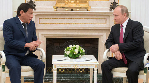 Click to enlarge El presidente de Filipinas, Rodrigo Duterte, y el mandatario ruso, Vladímir Putin.