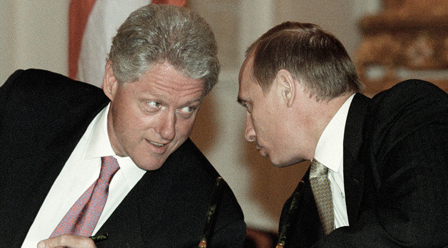 Presidents Vladimir Putin and Bill Clinton