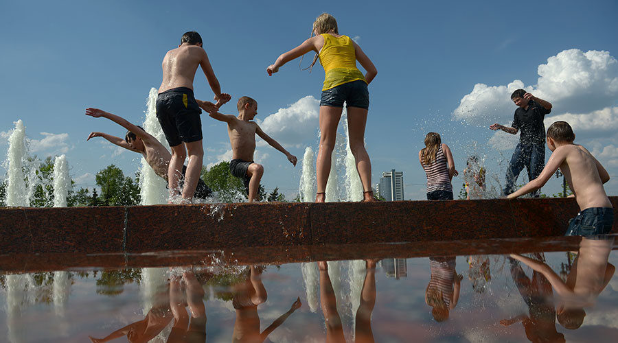 Click to enlarge Russian children playing