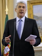 Click to enlarge Portuguese Prime Minister Jose Socrates
