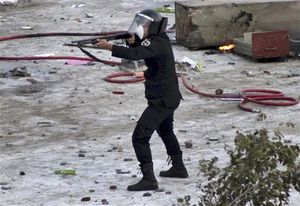 Click to enlarge riot police