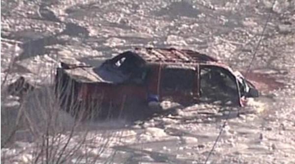 truck,oklahoma,river