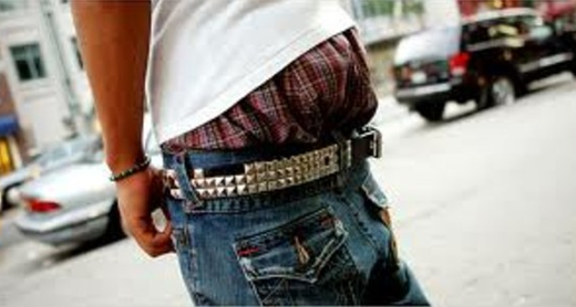 saggy pants crop