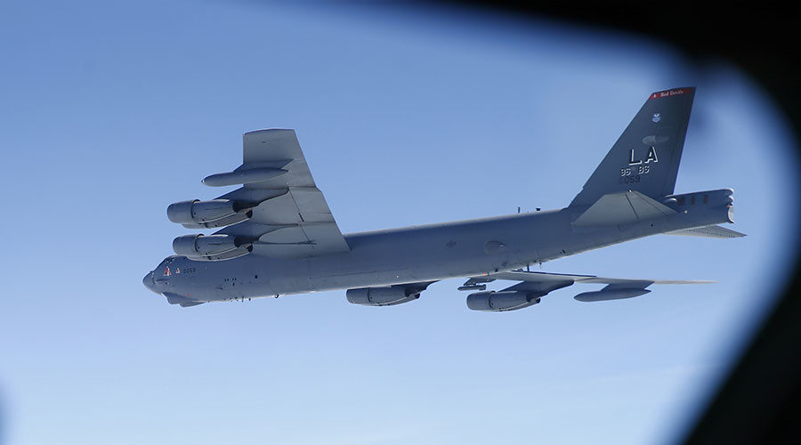Click to enlarge US Air Force B-52 bomber