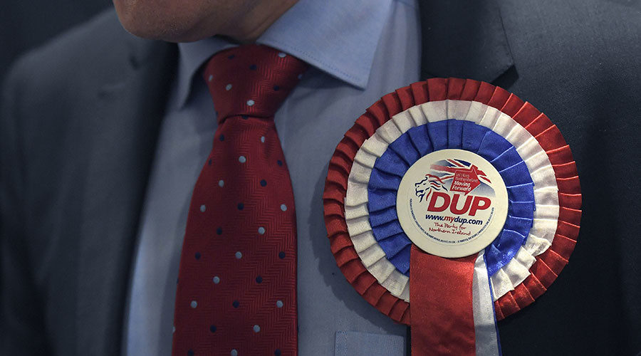 Click to enlarge Democratic Unionist Party button