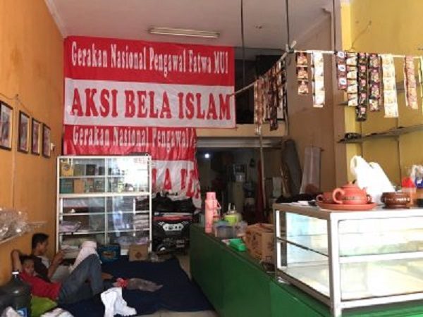 Click to enlarge Store belonging to FPI in Jakarta Islamic Defenders Front