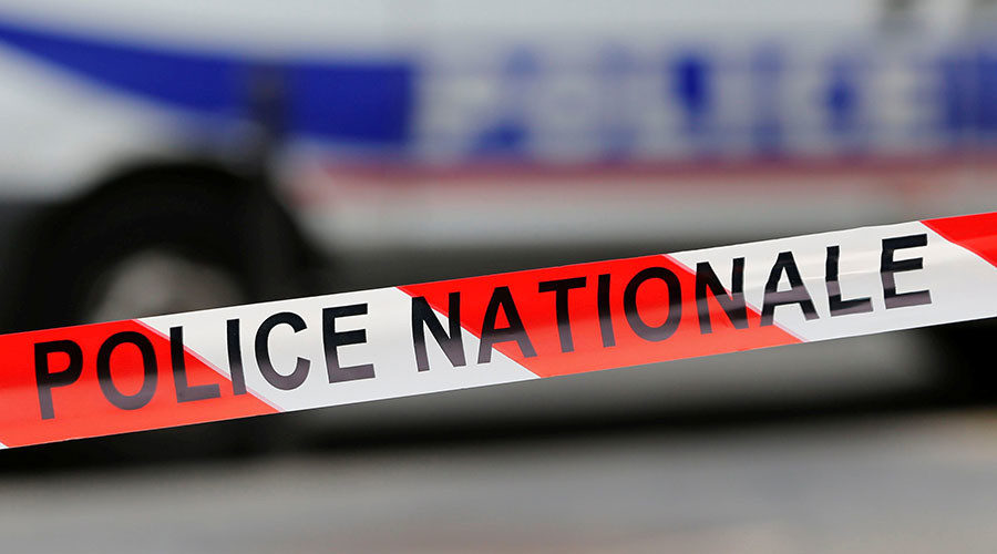 Paris police emergency cops crime scene