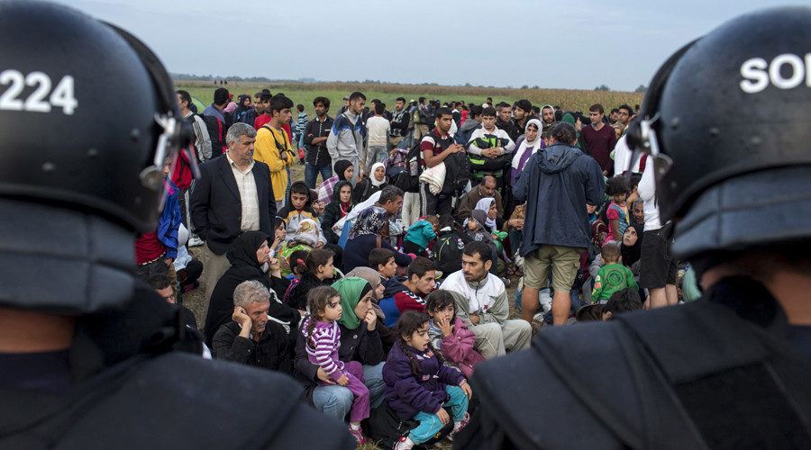 Click to enlarge Migrants from Syria