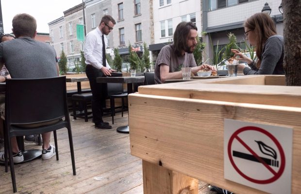 No smoking sign in Montreal