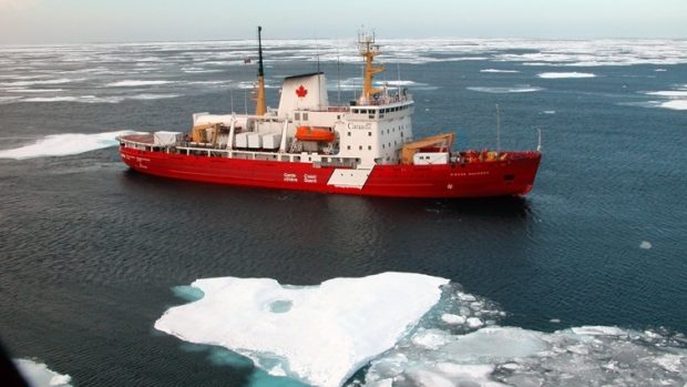Ice breaker ship