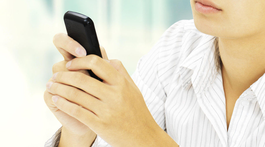 Click to enlarge texting woman
