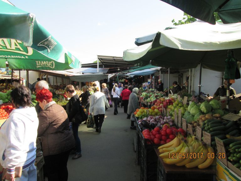 The open air market at the train station in Donetsk