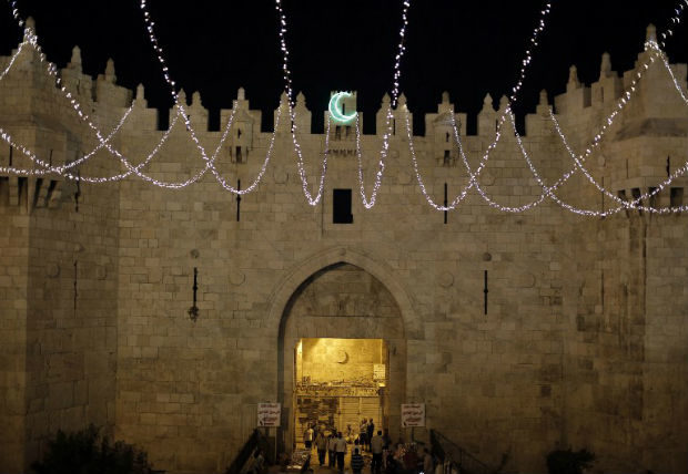 Damascus Gate as it appeared at the start of Ramadan in 2015.