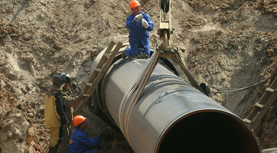 Click to enlarge Natural gas pipeline being laid