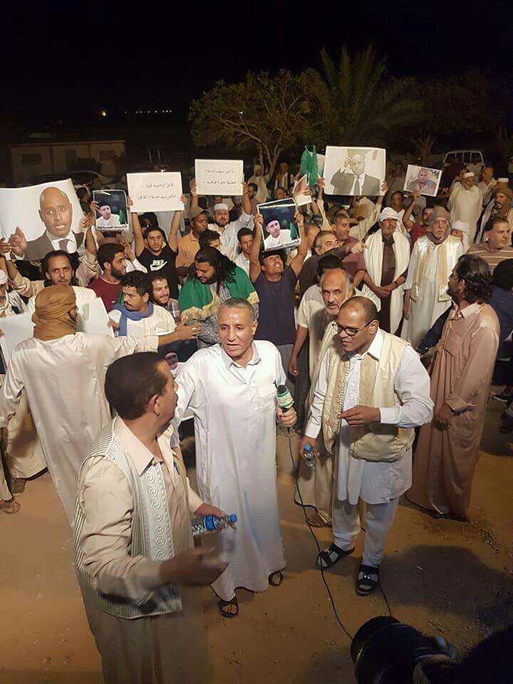 Libya people supporting Saif
